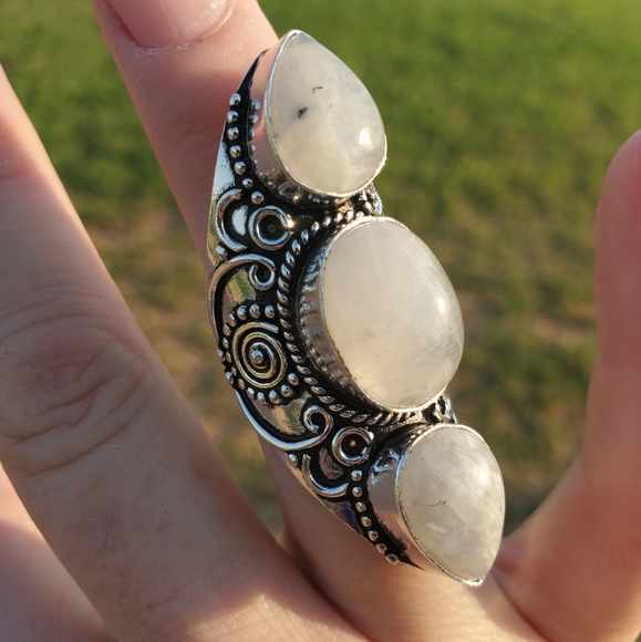 New Rainbow Moonstone 925 Silver Statement Ring. - Picture 2 of 12